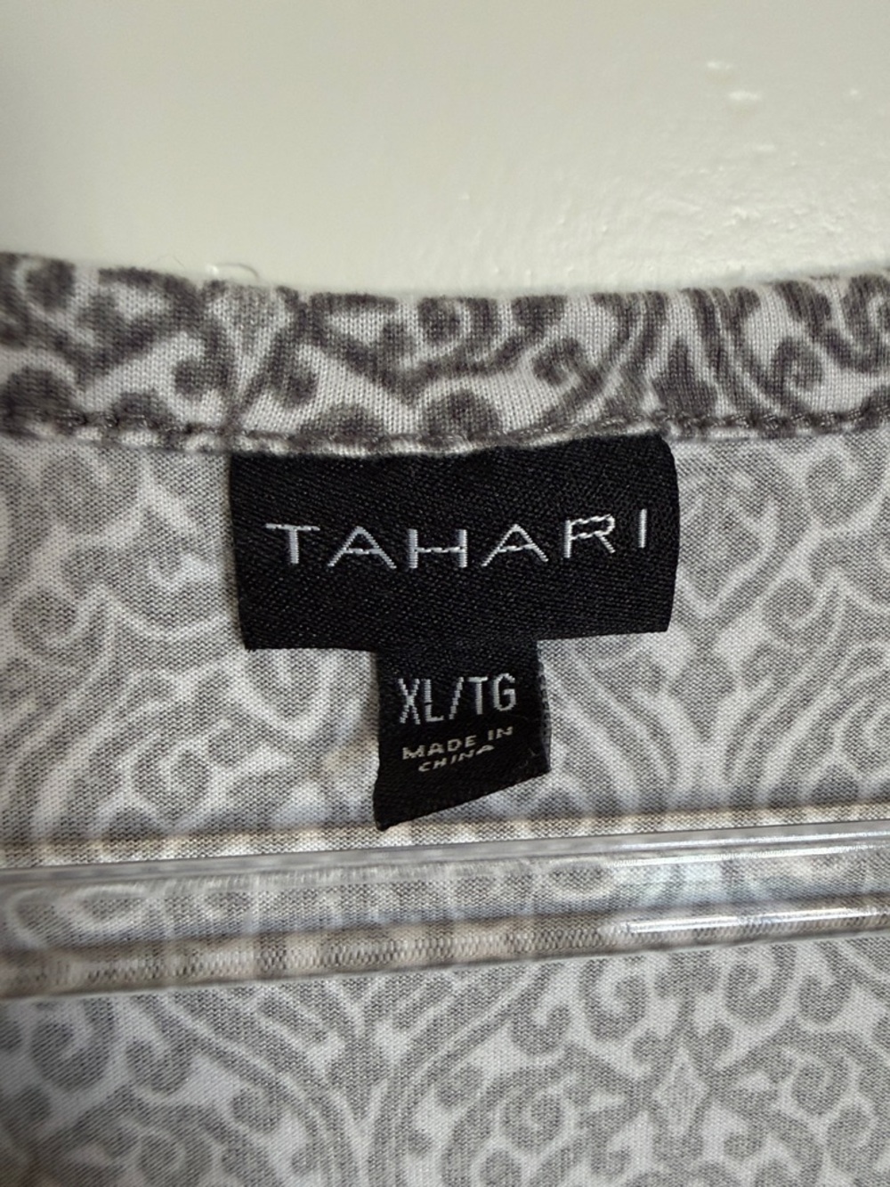 Tahari Gray & White Patterned V-Neck Sleep Shirt - Picture 2 of 5